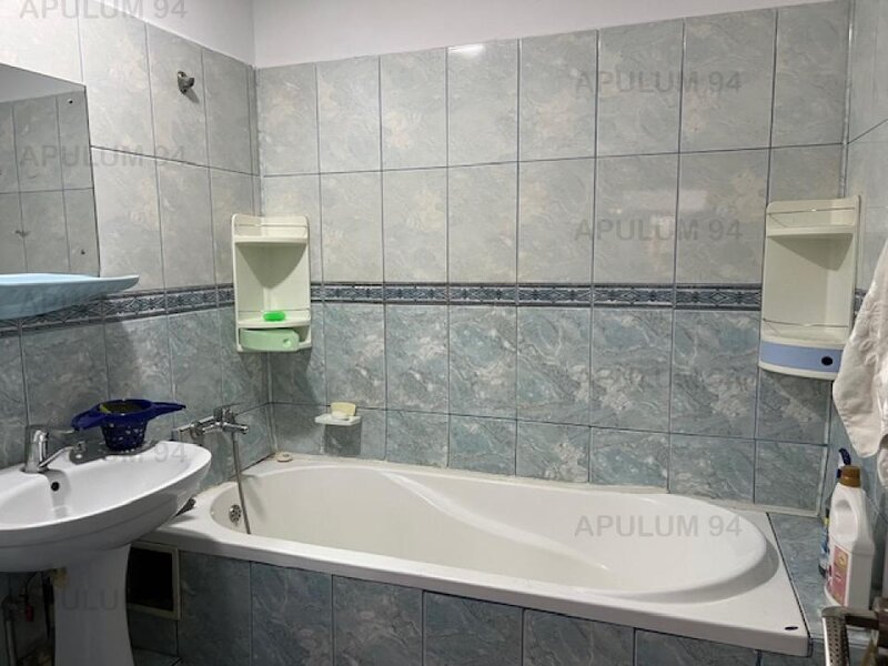 Apartament 3 camere Iuliu Maniu, stradal, statia Valea Lunga. 